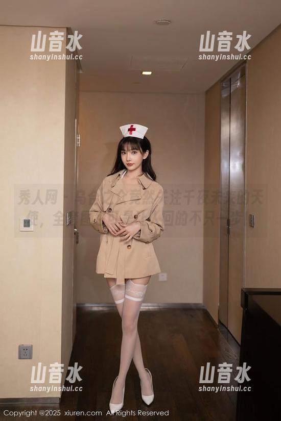 秀人网 - 乌合之众竟然关注千夜未来的天使，全套图包可是让人回的不只一步！