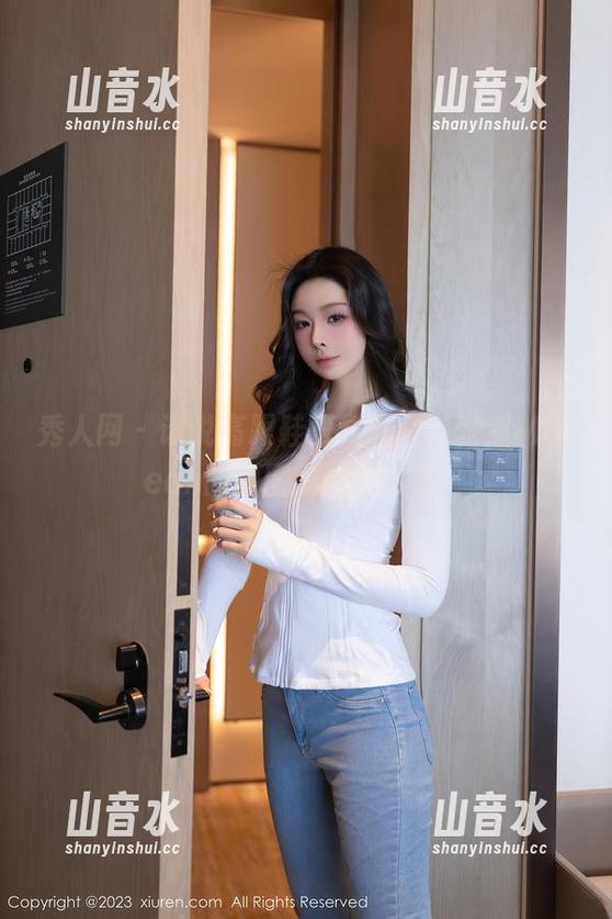 秀人网-安然Maleah 秀人网 - 谁说高跟鞋只显气场,安然Maleah的原图不走寻常路!