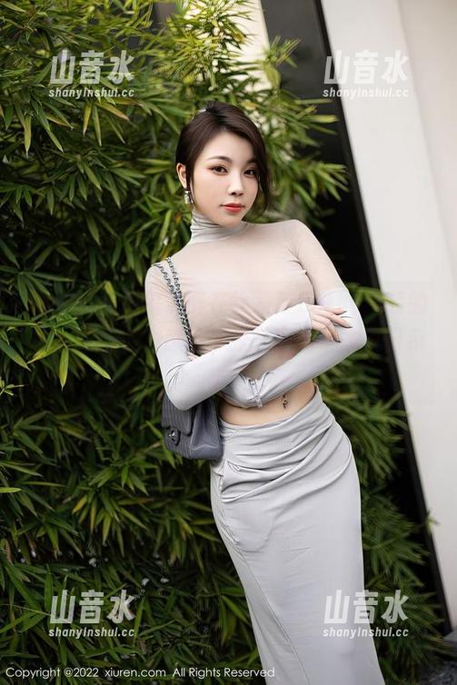 秀人网-徐莉芝Botty 秀人网 - 偶尔沉醉在徐莉芝Botty泳装的福利作品中,感觉像是在翻阅一本夏日杂志。