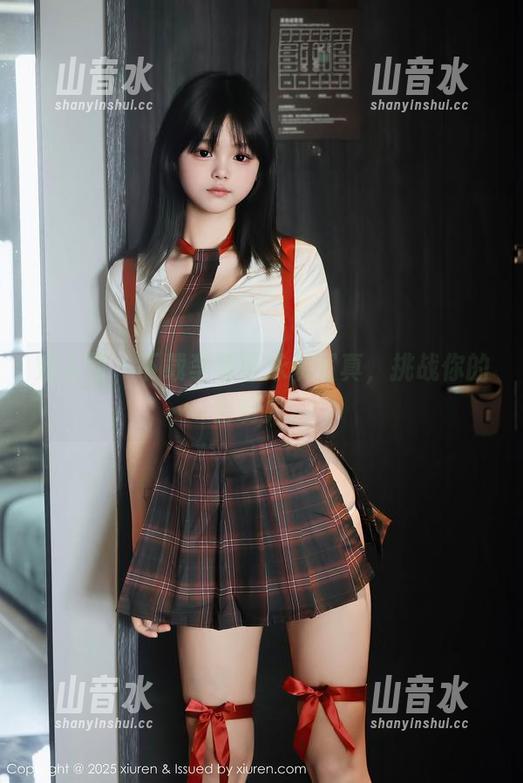 秀人网-李可可 秀人网 - 下载李可可泳装写真,挑战你的自制力。