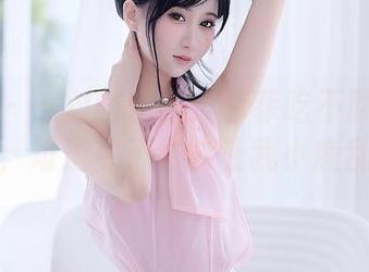 秀人网 – 一对萌棉袜：菲菲吃不胖的私房原图，难道袜子也能让我小鹿乱撞？
