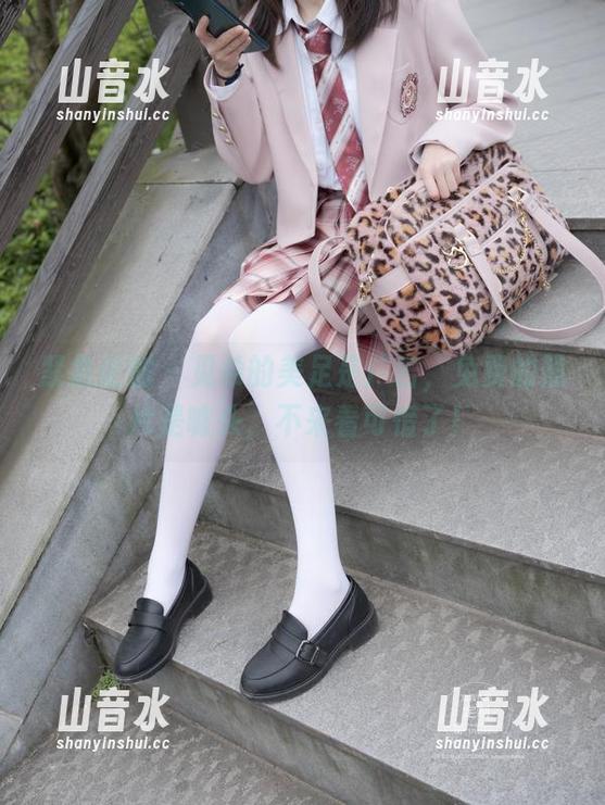 紧急企划-见希 紧急企划 - 见希的美足是广告,免费的照片是噱头,不来看可惜了!