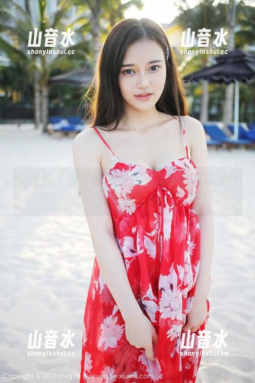 美媛馆 - 神奇的私拍：可儿与她的裤里丝，欲说还休