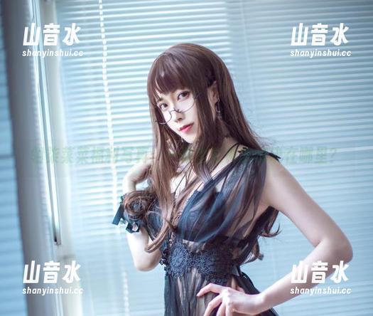 翎柒菜菜福利写真：一秒变女神的秘诀在哪里？
