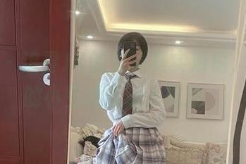微密圈 – 追寻JK的资源其实滑稽，但胜利的小生活却让人沉迷。