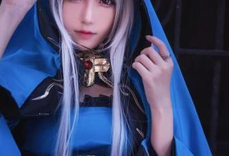 泳池边看腐团儿Ikaros，选一双色彩斑斓的写真资源，三缺一的欢乐聊就来了！