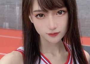 腐团儿Ikaros的写真精选，它要把伊丽莎白穿越回现代吗？
