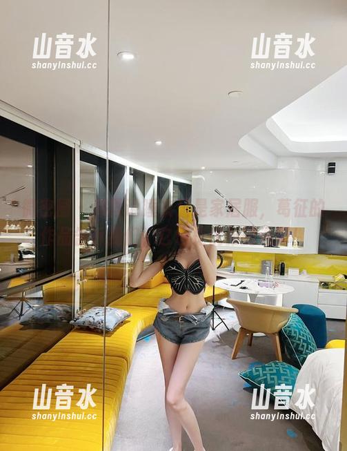 微密圈 - 别再说睡衣只是家居服，葛征的作品告诉我们，它也是优雅的选择！