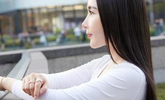 蜜桃社 – 陆萱萱Cecilia体操服高清壁纸：运动与优雅的完美结合，让你也想试试肚皮舞？