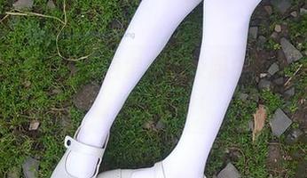这美图太会撩，西尔酱的校服白丝，下载一张放桌面吧！