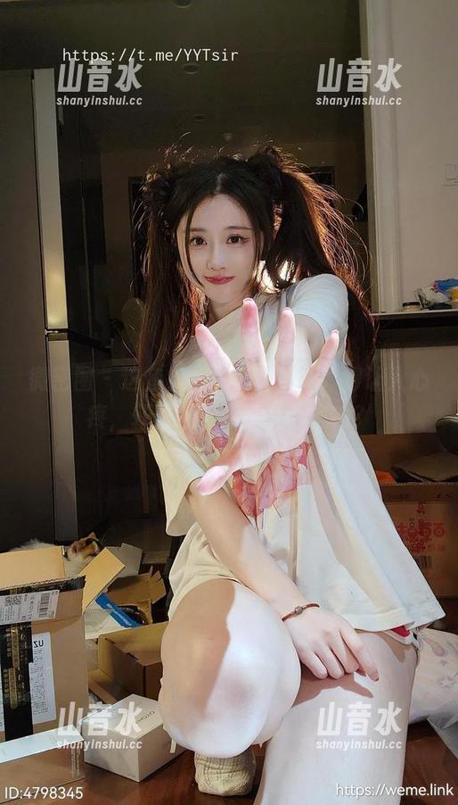 微密圈 - 这套女仆装合集，谦卑得让人心疼，轩子巨二兔，你在干啥？