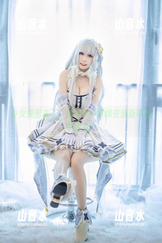 少女美图来了，里见年一继续在清新可爱中迷失！