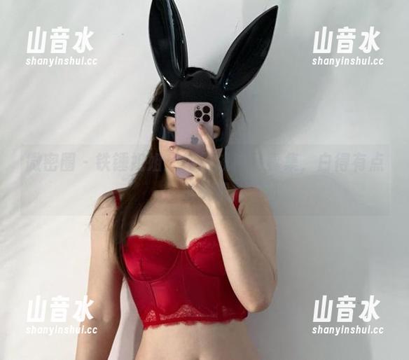 铁锤姐姐 微密圈 - 铁锤姐姐:纯白战神写真集,白得有点过头吧