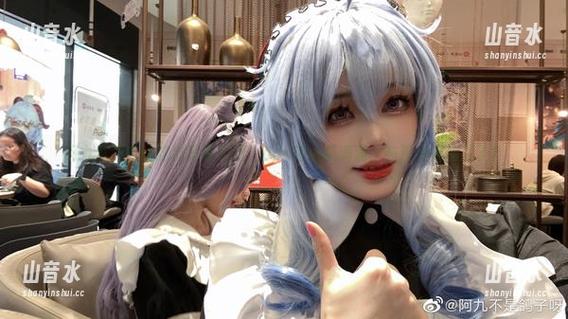 阿九从不咕咕 阿九从不咕咕这次圣诞美图,cos得心机满满,有没有内味儿了?