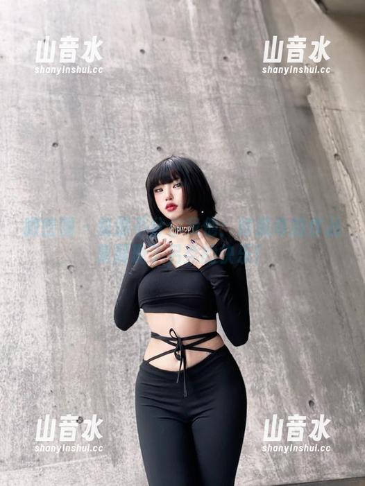 微密圈 - 臭脚不分你我他：陈佩奇的作品集展现了另类的快乐！