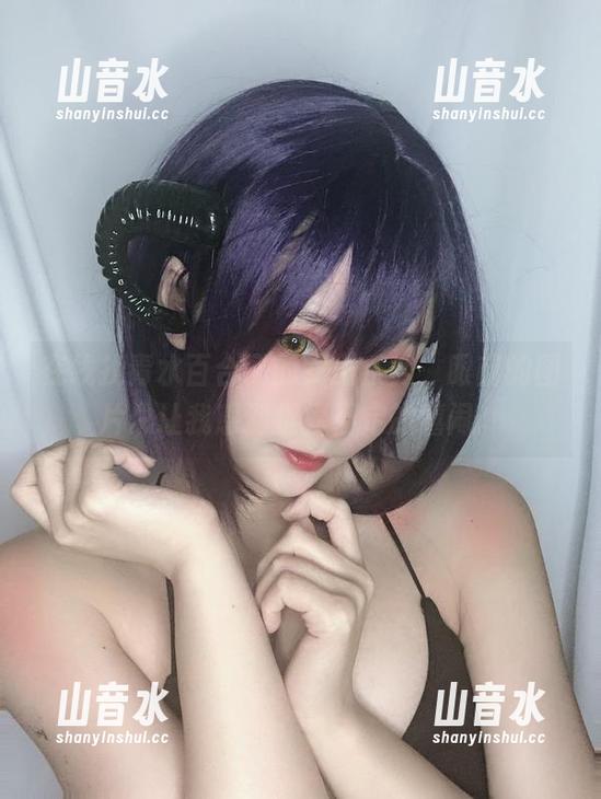 青水百合子 在线找青水百合子的女王系列,眼前的图片总让我感到捉摸不定的嬉闹。