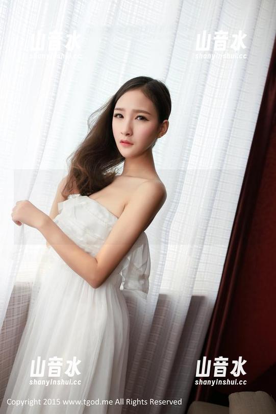 青豆客-徐妍馨Mandy 青豆客 - 徐妍馨Mandy最新的美腿原图,天哪,这腿光滑得像真空出来的,谁能hold住呀!