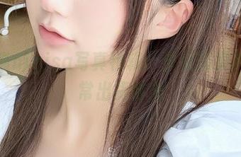魔物喵nigisa写真特辑：少女贩卖机的日常出货时光