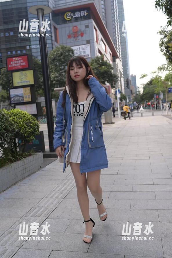 魔镜街拍-婷婷 魔镜街拍 - 婷婷的日常粉裙穿搭,销售主管的凡尔赛图包合集